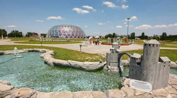 Esminyatürk Türk Dünyası Şaheserleri Parkı