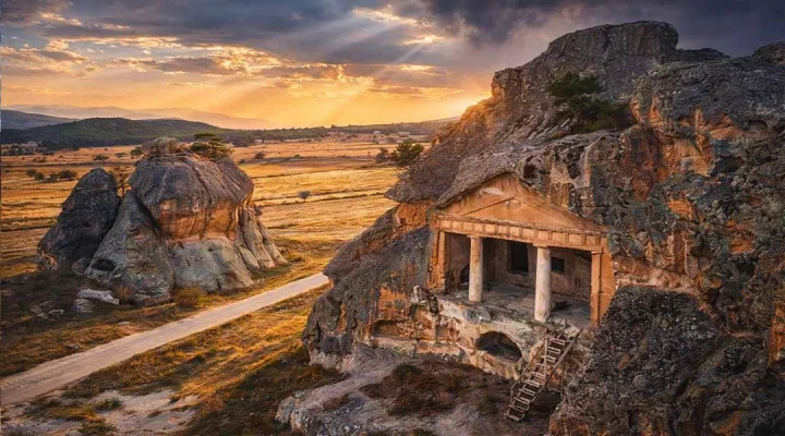 Gerdekkaya Anıtı