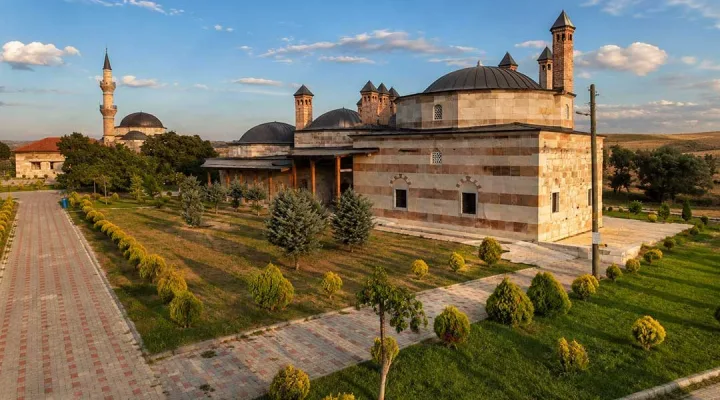 Seyitgazi Külliyesi - Foto 3