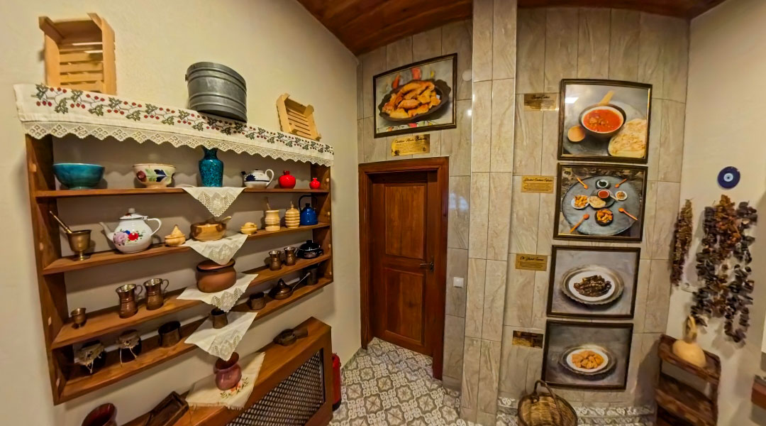 Sivrihisar Kültür Evi - Foto 1