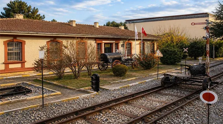 TCDD Müzesi - Foto 2