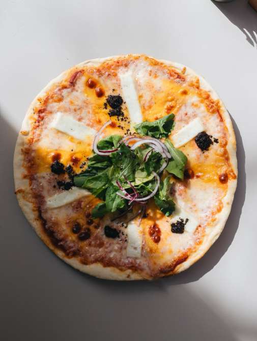 Hellimli Cheddarlı Pizza