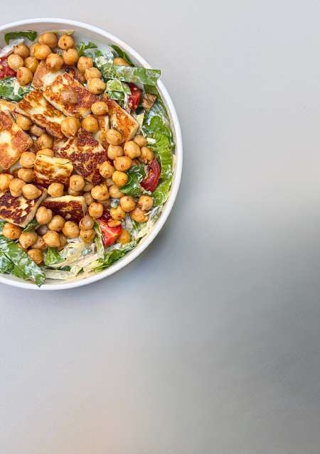 Hellimli Nohutlu Salata