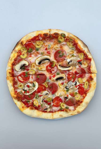 Mantarlı Sucuklu Pizza