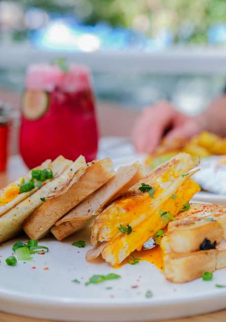 Yumurtalı ve Fümeli Tost